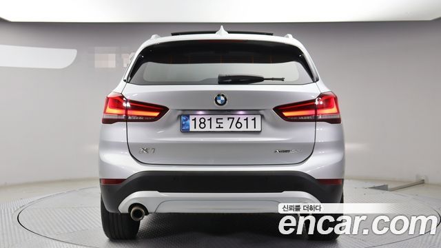 BMW X1 (F48) xDrive 20i Advantage 2020 — фото 4