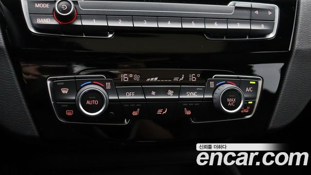 BMW X1 (F48) xDrive 20i Advantage 2020 — фото 20