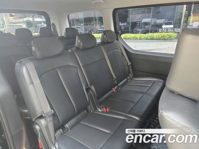 Hyundai Staria Tourer 11-Seater Modern 2025 — фото 15