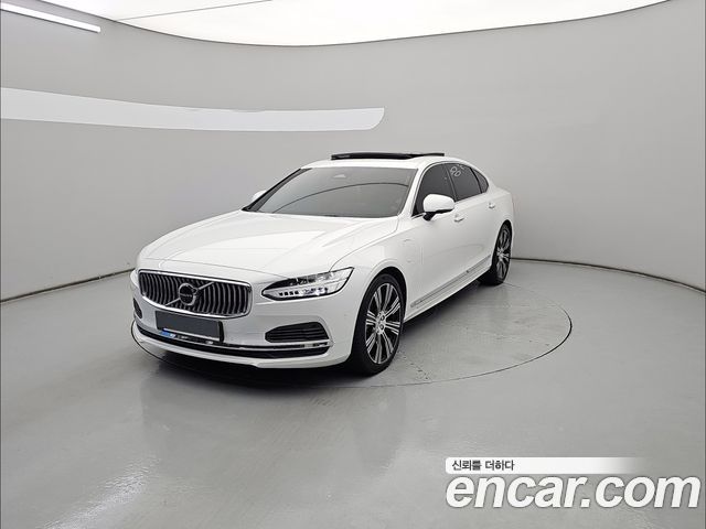 Volvo S90 T8 AWD Ultimate Bright 2023 — фото 1