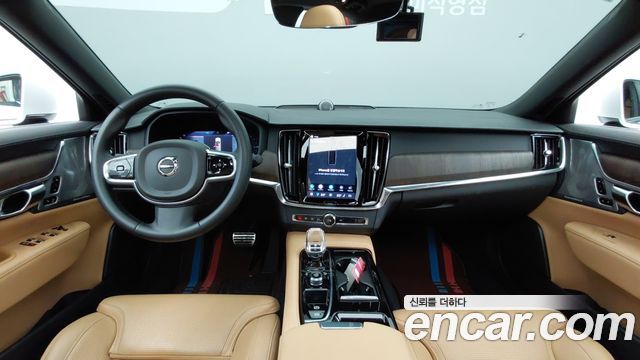 Volvo S90 T8 AWD Ultimate Bright 2023 — фото 18
