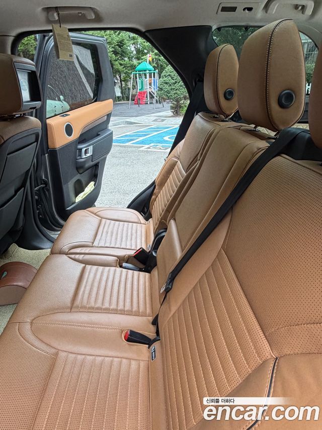 Land Rover Discovery 5 3.0 TD6 HSE Luxury 2017 — фото 16