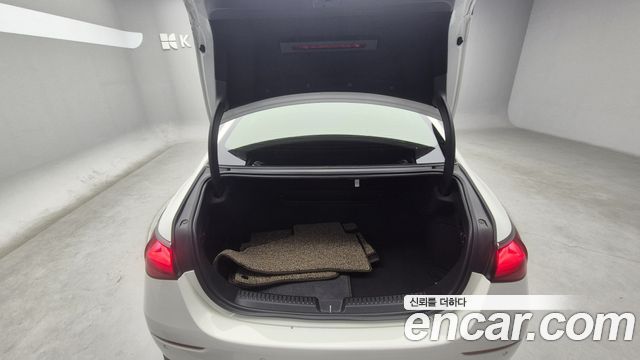 Mercedes-Benz E-Class (W214) E200 Avantgarde 2024 — фото 15