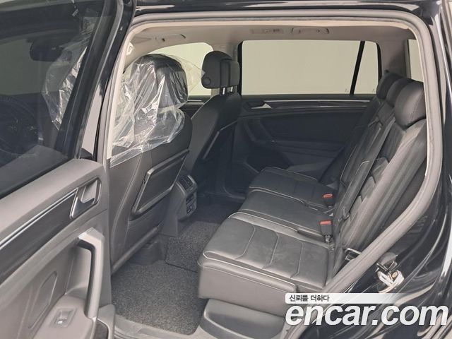 Volkswagen Tiguan Allspace 2.0 TDI Prestige 2018 — фото 16