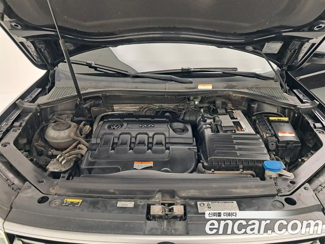 Volkswagen Tiguan Allspace 2.0 TDI Prestige 2018 — фото 23
