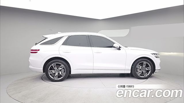 Genesis Electrified (GV70) e-AWD 2022 — фото 3