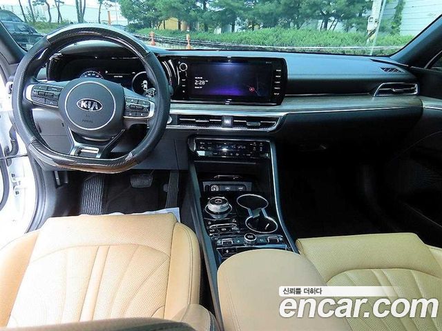 Kia K5 (III) 1.6 Turbo Signature 2020 — фото 1