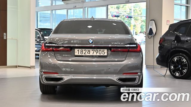BMW 7 Series (G11) 730d xDrive Design Pure Excellence 2021 — фото 3
