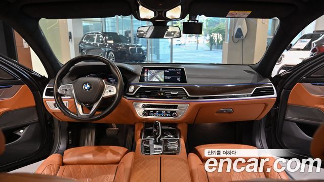 BMW 7 Series (G11) 730d xDrive Design Pure Excellence 2021 — фото 8