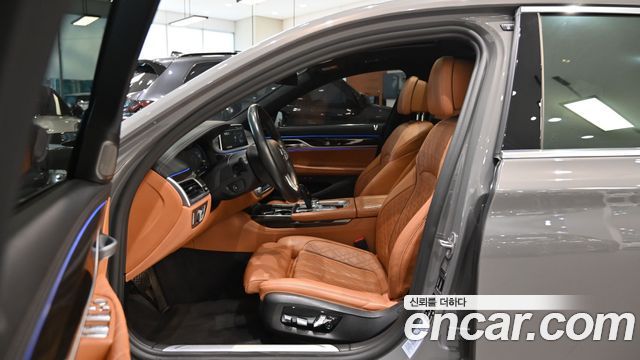 BMW 7 Series (G11) 730d xDrive Design Pure Excellence 2021 — фото 16