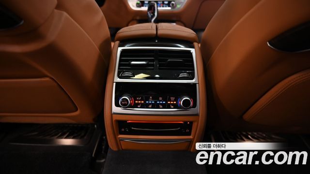 BMW 7 Series (G11) 730d xDrive Design Pure Excellence 2021 — фото 21