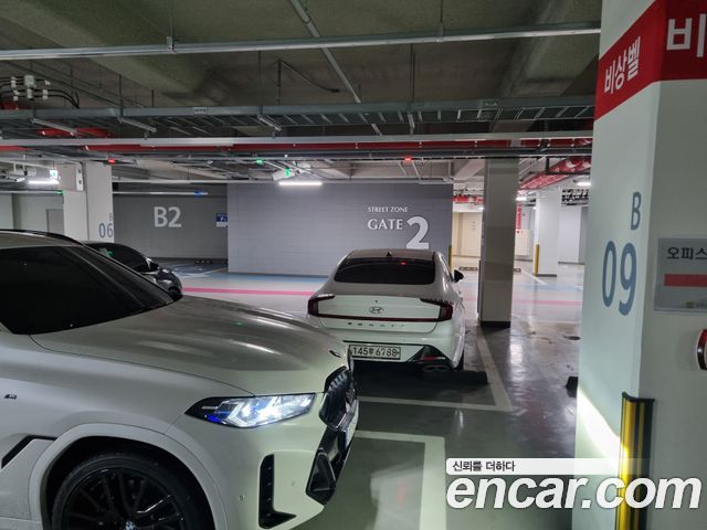 BMW X6 (G06) xDrive40i M Sport 2024 — фото 3