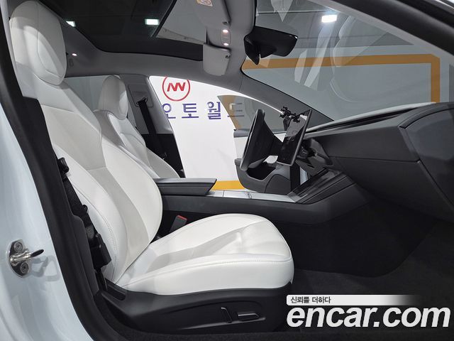 Tesla Model 3 Long Range AWD 2024 — фото 18