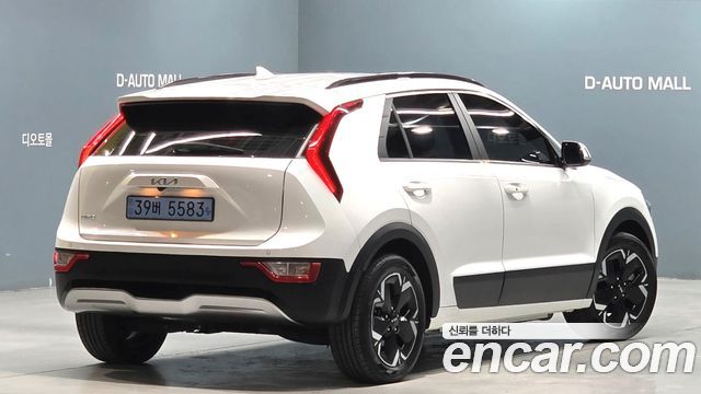 Kia Niro EV Air 2023 — фото 3