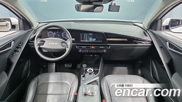 Kia Niro EV Air 2023 — фото 8