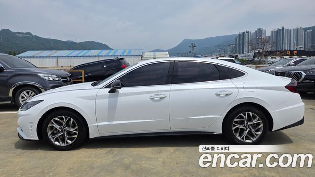Hyundai Sonata (DN8) 2.0 Modern 2022 — фото 20