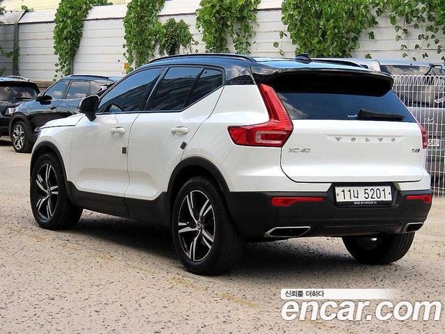 Volvo XC40 T4 R-Design 2020 — фото 2