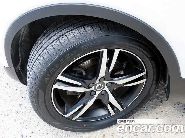Volvo XC40 T4 R-Design 2020 — фото 5
