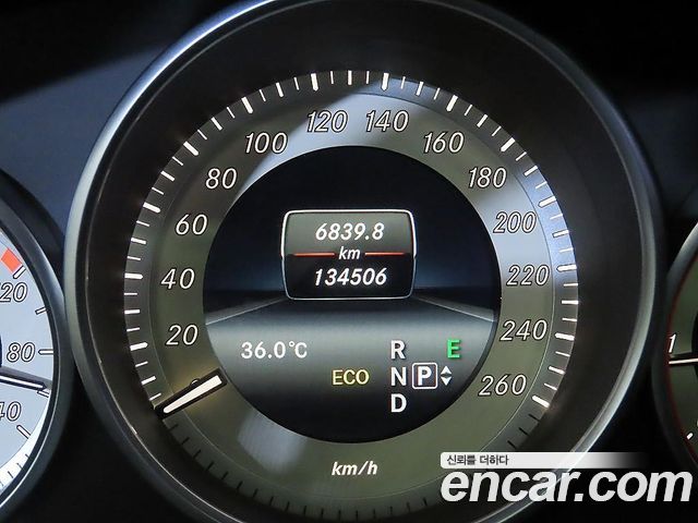 Mercedes-Benz E-Class (W212) E220 CDI Avantgarde 2015 — фото 9