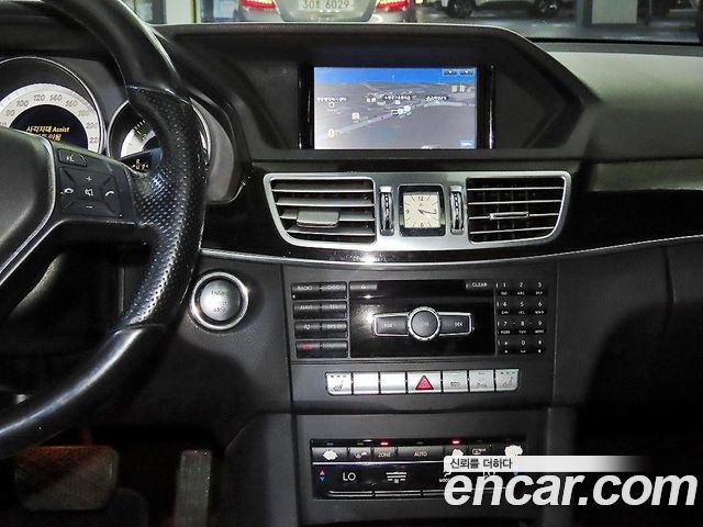 Mercedes-Benz E-Class (W212) E220 CDI Avantgarde 2015 — фото 15