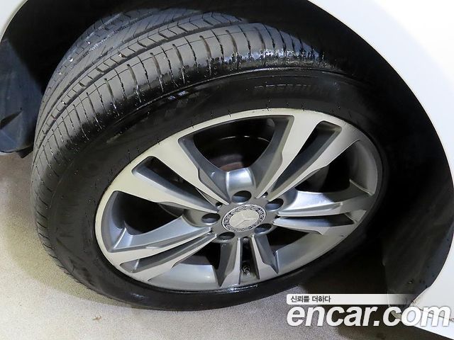 Mercedes-Benz E-Class (W212) E220 CDI Avantgarde 2015 — фото 24