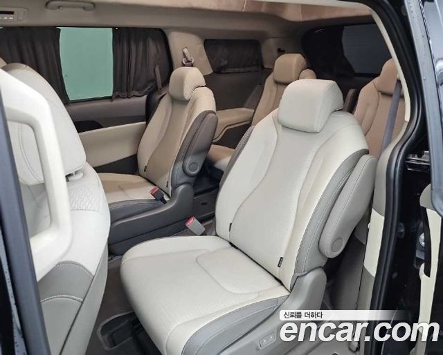 Kia Carnival (IV) HEV 9-Seater Hi-Limousine Signature 2025 — фото 17
