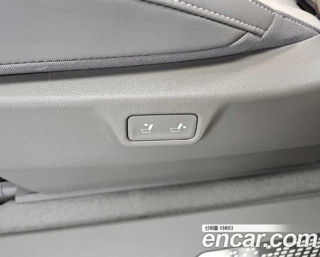 Kia Carnival (IV) HEV 9-Seater Hi-Limousine Signature 2025 — фото 18