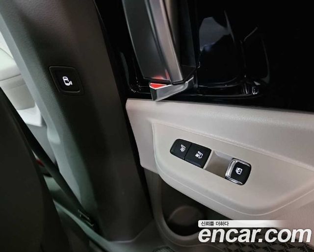 Kia Carnival (IV) HEV 9-Seater Hi-Limousine Signature 2025 — фото 20