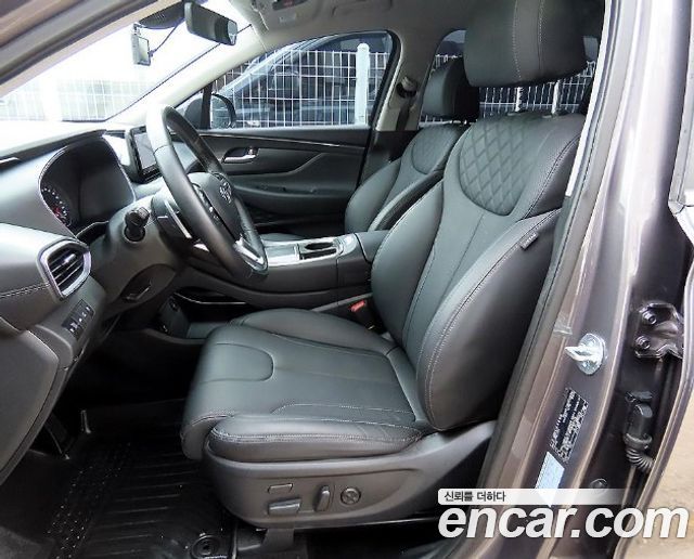 Hyundai Santa Fe Gasoline 2.5T 2WD Prestige 2023 — фото 5