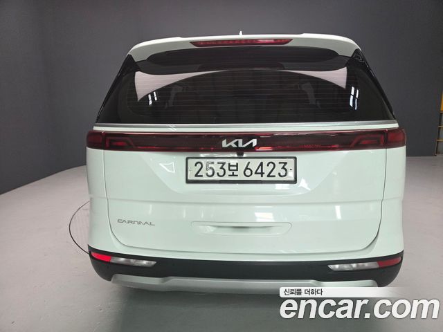 Kia Carnival (IV) Diesel 9-Seater Prestige 2023 — фото 4