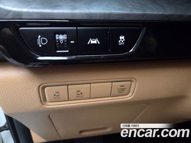 Kia Carnival (IV) Diesel 9-Seater Prestige 2023 — фото 19