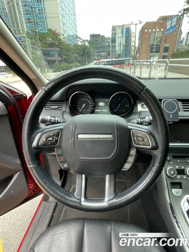 Land Rover Range Rover Evoque 2.2 SD4 Pure 2015 — фото 8