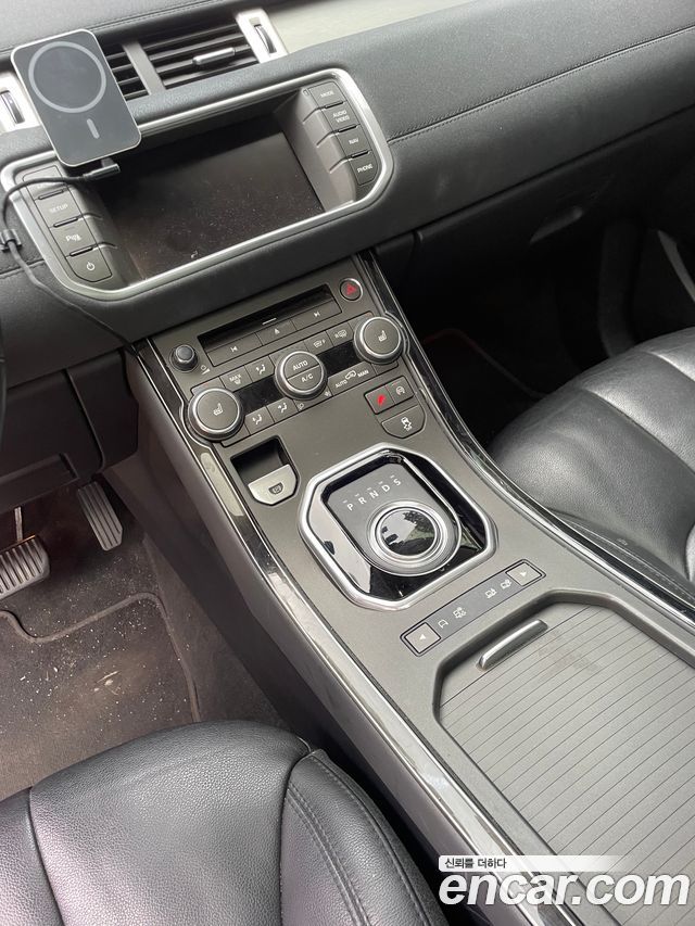 Land Rover Range Rover Evoque 2.2 SD4 Pure 2015 — фото 9