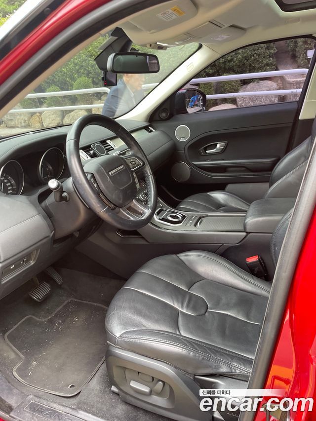Land Rover Range Rover Evoque 2.2 SD4 Pure 2015 — фото 10