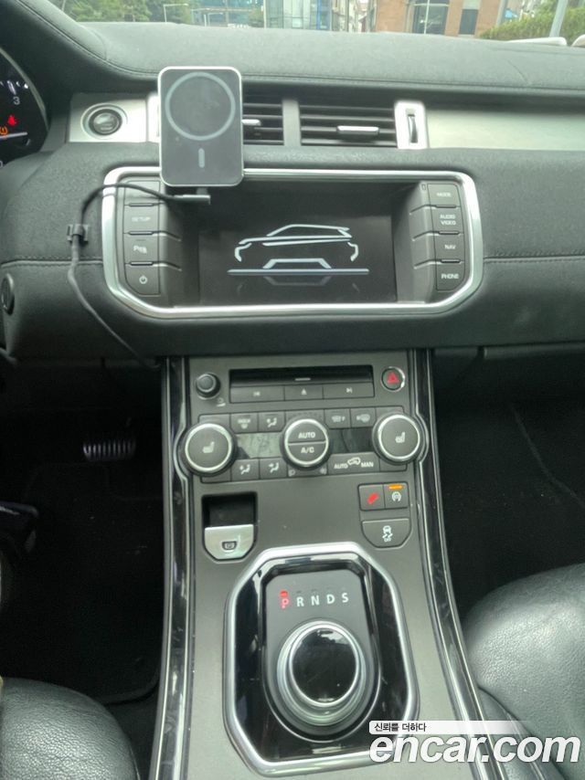 Land Rover Range Rover Evoque 2.2 SD4 Pure 2015 — фото 15