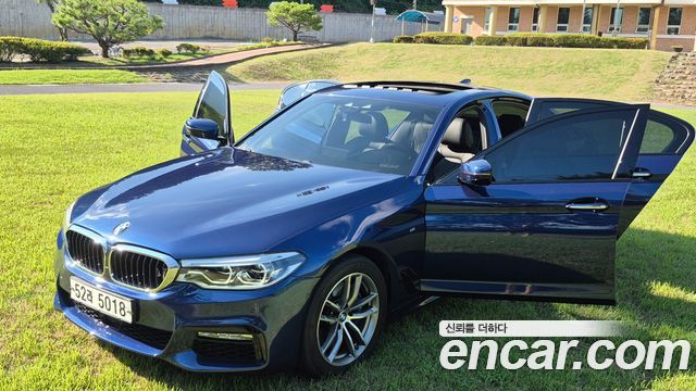BMW 5 Series (G30) 530i M Sport Package 2017 — фото 15