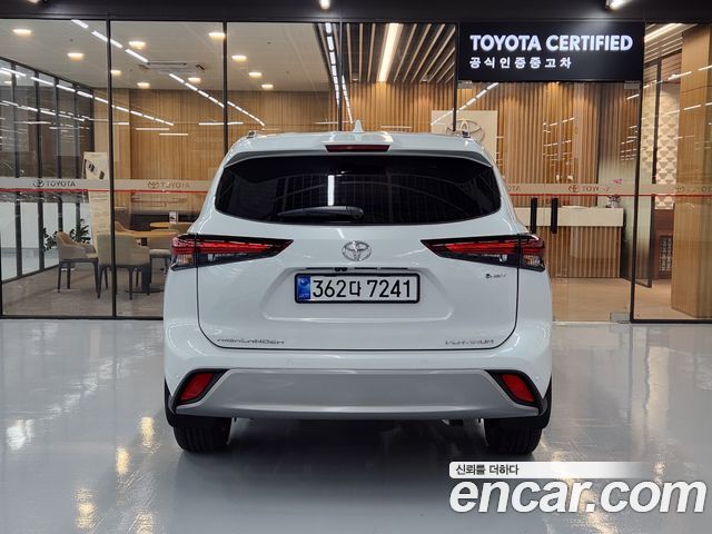 Toyota Highlander (IV) 2.5 4WD Platimum 2025 — фото 4