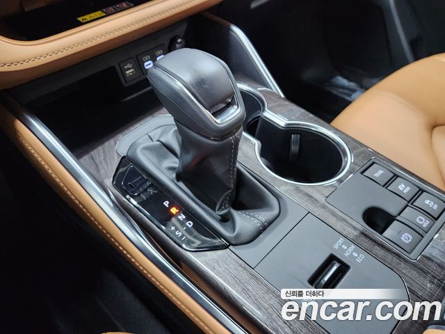 Toyota Highlander (IV) 2.5 4WD Platimum 2025 — фото 9