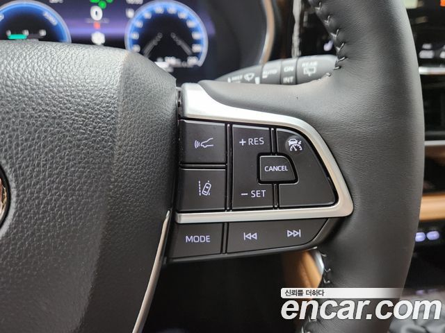 Toyota Highlander (IV) 2.5 4WD Platimum 2025 — фото 17