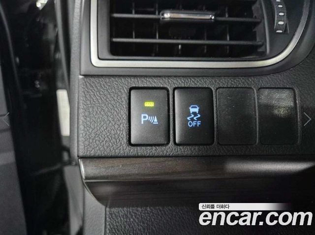 Toyota Camry 2.5 XLE 2015 — фото 10