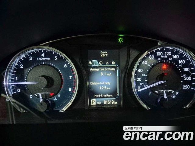 Toyota Camry 2.5 XLE 2015 — фото 16