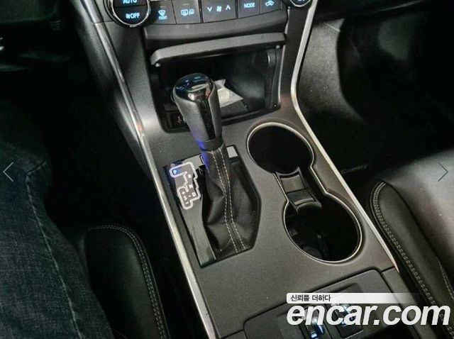 Toyota Camry 2.5 XLE 2015 — фото 19