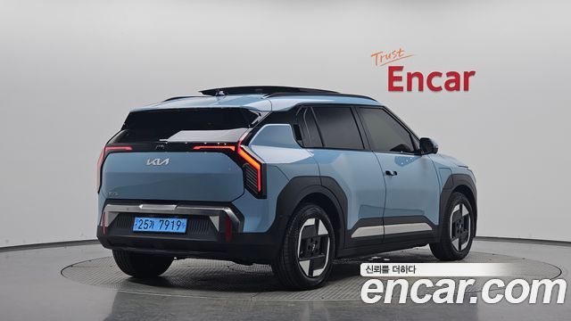 Kia EV3 Standard 2WD Earth 2025 — фото 2