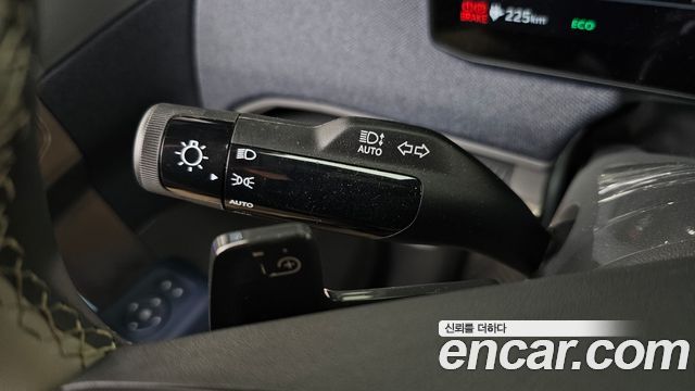 Kia EV3 Standard 2WD Earth 2025 — фото 31
