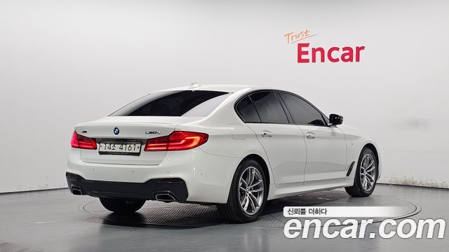BMW 5 Series (G30) 520d xDrive M Sport Package Plus 2017 — фото 2