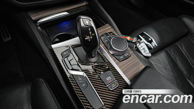 BMW 5 Series (G30) 520d xDrive M Sport Package Plus 2017 — фото 9