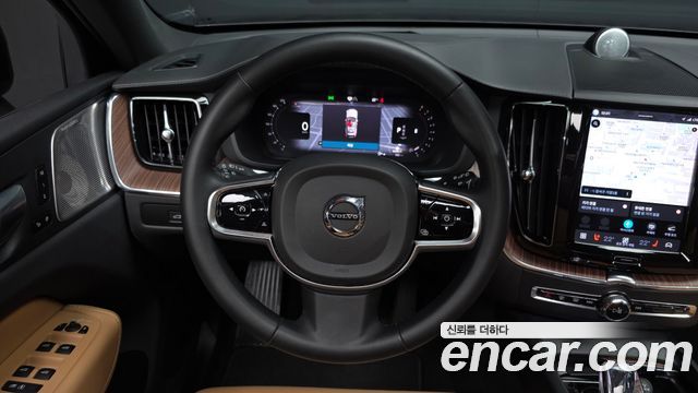Volvo XC60 (II) B5 Ultimate Bright 2024 — фото 18