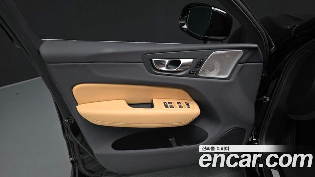 Volvo XC60 (II) B5 Ultimate Bright 2024 — фото 30