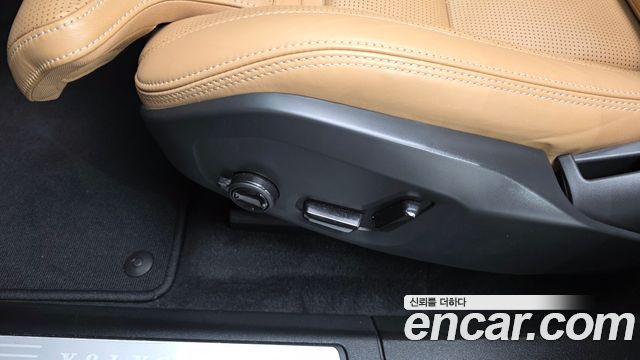 Volvo XC60 (II) B5 Ultimate Bright 2024 — фото 39