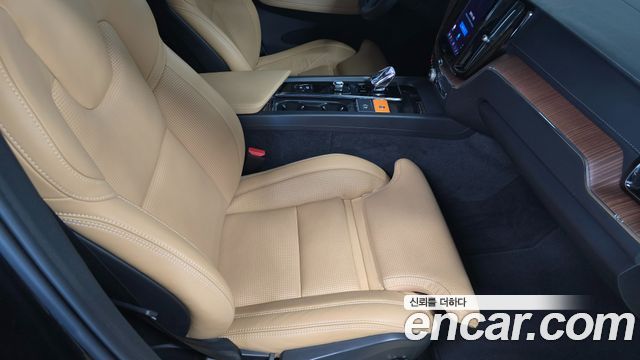 Volvo XC60 (II) B5 Ultimate Bright 2024 — фото 55